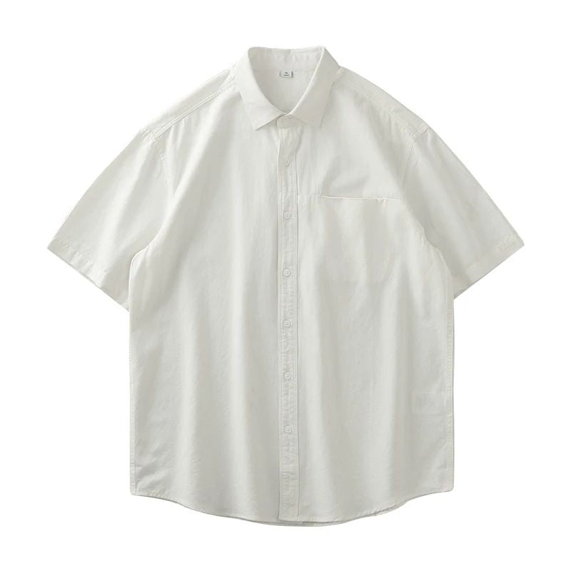 Camisa masculina branca de manga curta com fechamento por botões