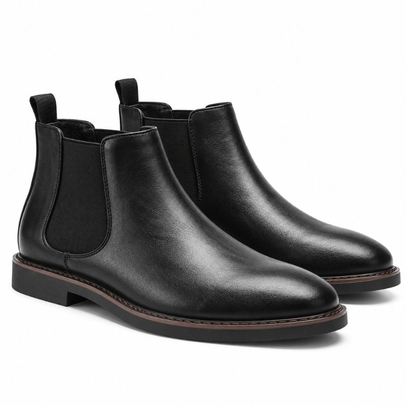 Bota de Couro Slip On Preto