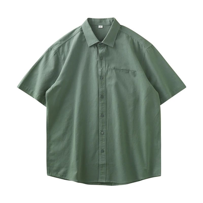 Camisa masculina verde de manga curta com botões