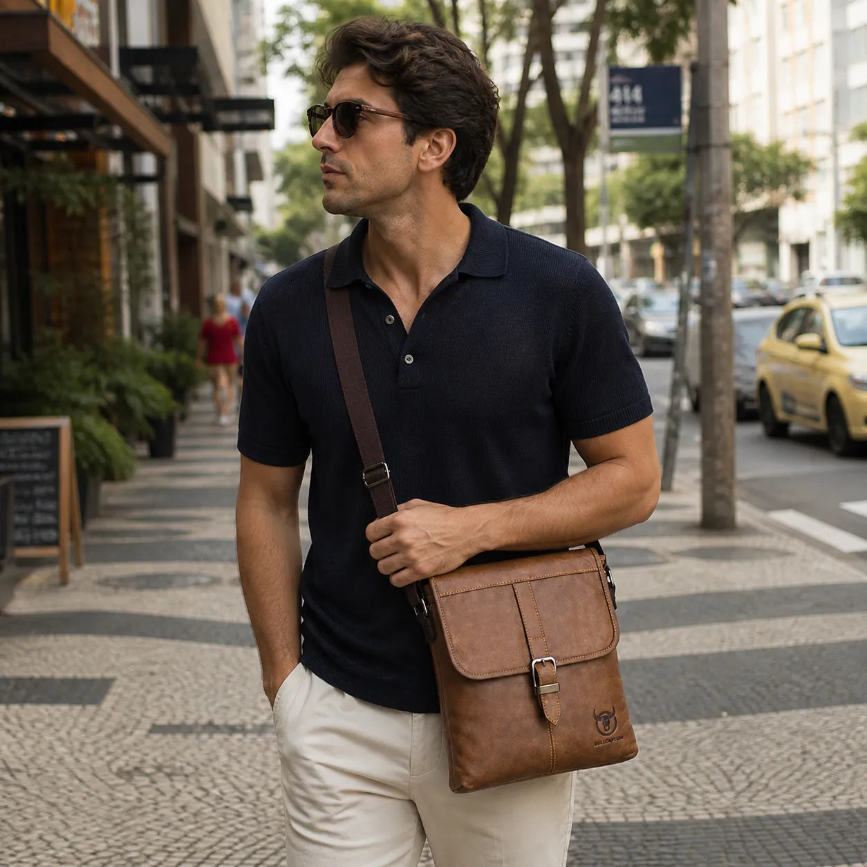 Shoulder Bag Masculina Valenteo Chicago Marrom