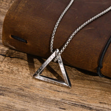 Corrente Masculina Valenteo Valknut