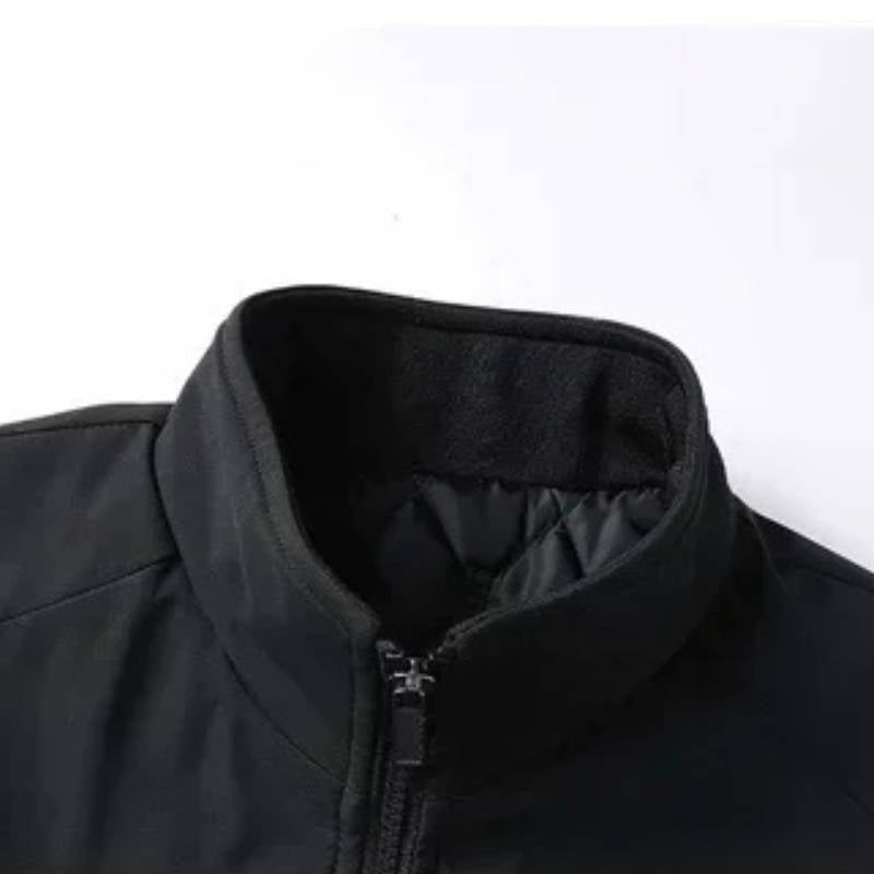 Detalhes da Gola da Jaqueta Masculina Poliéster