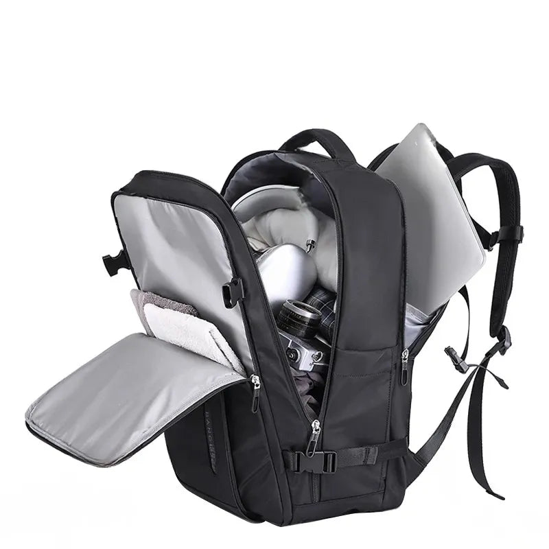 mochila de viagem para notebook e diferentes acessórios