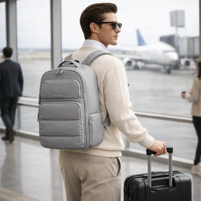 design minimalista de mochila masculina executiva para viagens