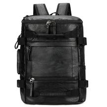 mochila minimalista preta de couro para viagem 